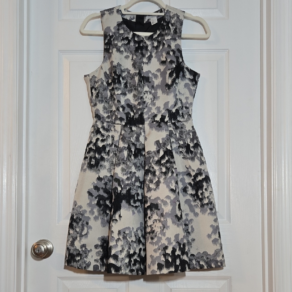 H&M Gray Black Monochrome Floral Sleeveless Dress Size 6 - Picture 3 of 7